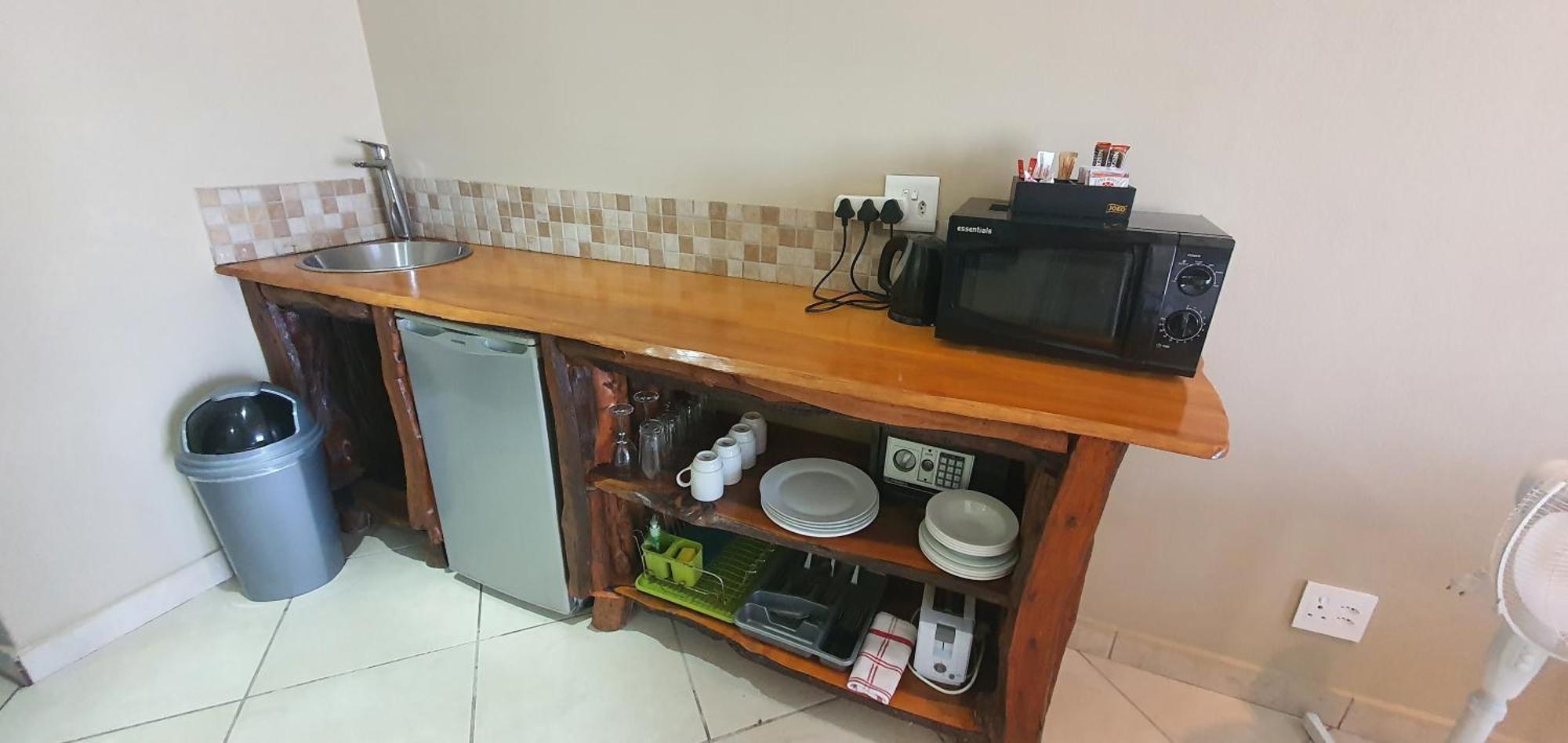 Point Village Hotel And Self Catering Мозел Бей Екстериор снимка